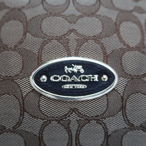 Coach Handbag - Picture 4 of 9